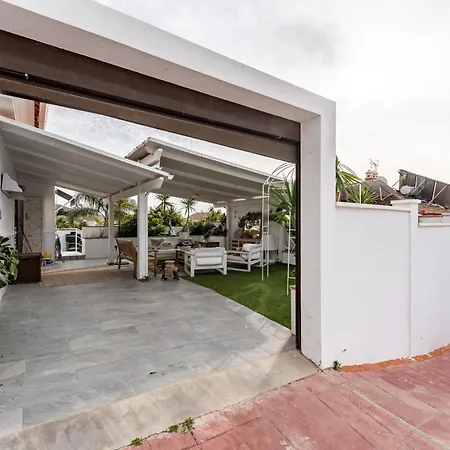 Malagasuite Plumaria House Vakantiehuis Benalmádena