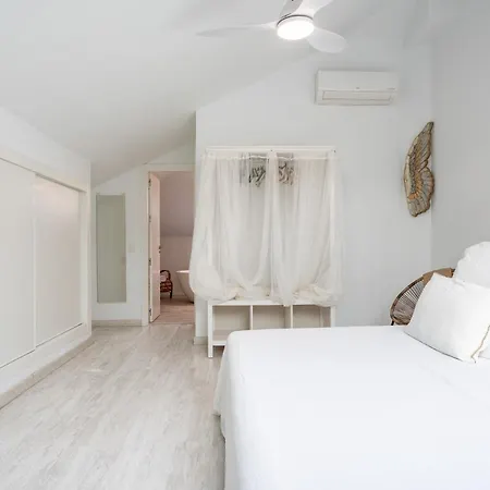 Vakantiehuis Malagasuite Plumaria House