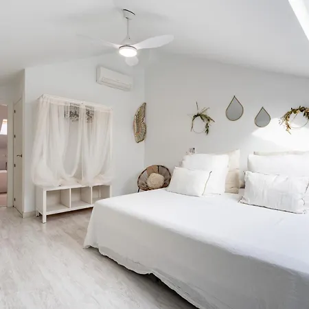Nyaraló Malagasuite Plumaria House Benalmádena